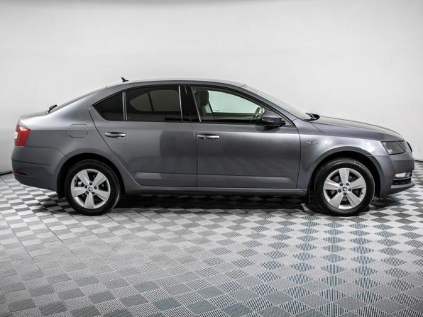 Skoda Octavia III (A7) Рестайлинг с пробегом 2018 года, цена 1 890 000 рублей, 135000 км, лифтбек, Автокод Объявления