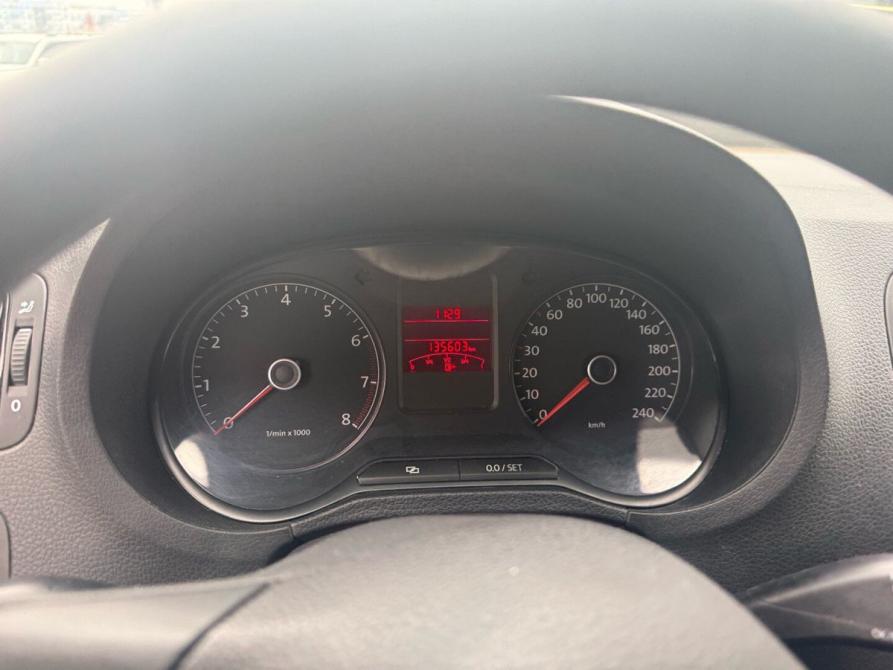 Volkswagen Polo V Санкт-Петербург  - изображение 13