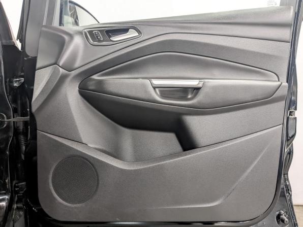 Ford Kuga II с пробегом 2016 года, цена 1 595 000 рублей, 75537 км, внедорожник, Автокод Объявления