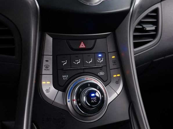 Hyundai Elantra V (MD) с пробегом 2012 года, цена 999 999 рублей, 123311 км, седан, Автокод Объявления