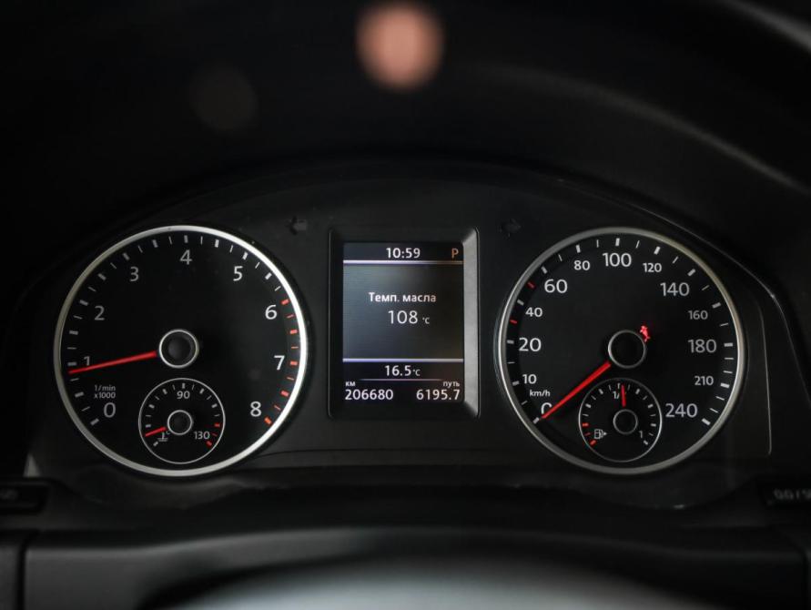 Volkswagen Tiguan I Рестайлинг Санкт-Петербург  - изображение 13