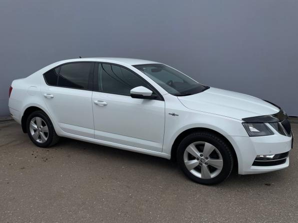 Skoda Octavia III (A7) Рестайлинг с пробегом 2018 года, цена 1 450 000 рублей, 147908 км, лифтбек, Автокод Объявления
