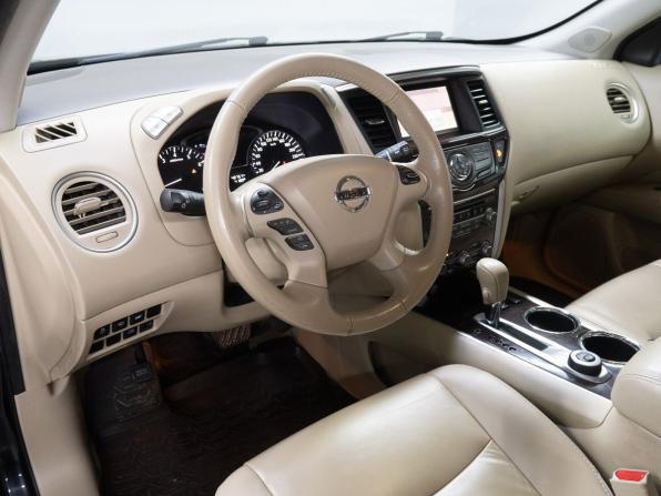 Nissan Pathfinder IV с пробегом 2016 года, цена 2 679 000 рублей, 48755 км, внедорожник, Автокод Объявления