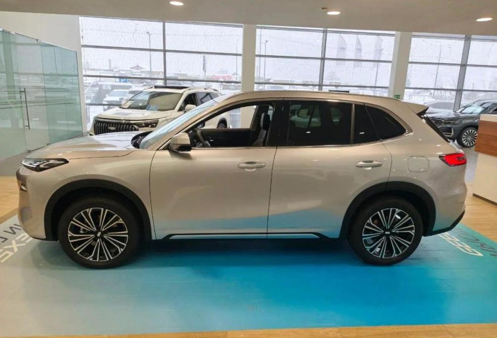 Geely EX5 EM-i Саратов  - изображение 3