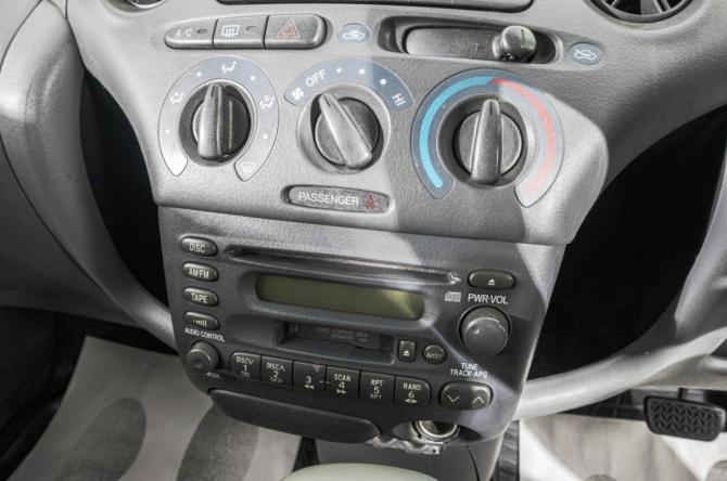 Toyota Vitz I (P10) с пробегом 2000 года, цена 379 000 рублей, 254000 км, хэтчбек, Автокод Объявления