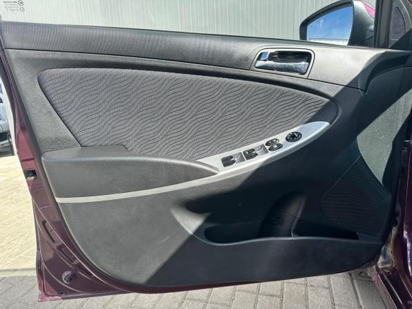 Hyundai Solaris I с пробегом 2011 года, цена 699 000 рублей, 129699 км, седан, Автокод Объявления
