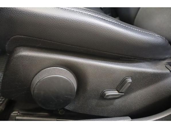 Mercedes-Benz C-Класс III (W204) Рестайлинг с пробегом 2012 года, цена 1 349 000 рублей, 156400 км, седан, Автокод Объявления
