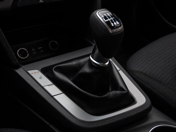 Hyundai Elantra VI (AD) с пробегом 2017 года, цена 1 300 000 рублей, 165933 км, седан, Автокод Объявления