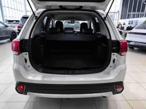 Mitsubishi Outlander III Рестайлинг 2 с пробегом 2015 года, цена 1 650 000 рублей, 232983 км, внедорожник, Автокод Объявления