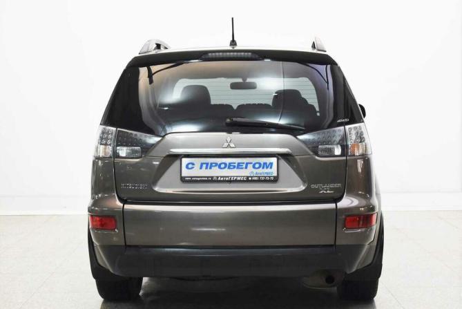 Mitsubishi Outlander II Рестайлинг с пробегом 2012 года, цена 1 150 000 рублей, 244858 км, внедорожник, Автокод Объявления