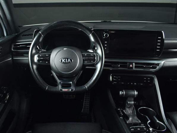 Kia K5 III с пробегом 2021 года, цена 2 699 999 рублей, 84963 км, седан, Автокод Объявления
