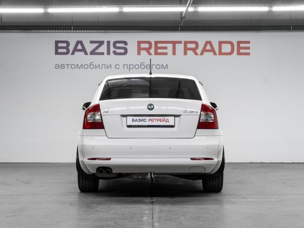 Skoda Octavia II (A5) Рестайлинг с пробегом 2013 года, цена 889 000 рублей, 254889 км, лифтбек, Автокод Объявления