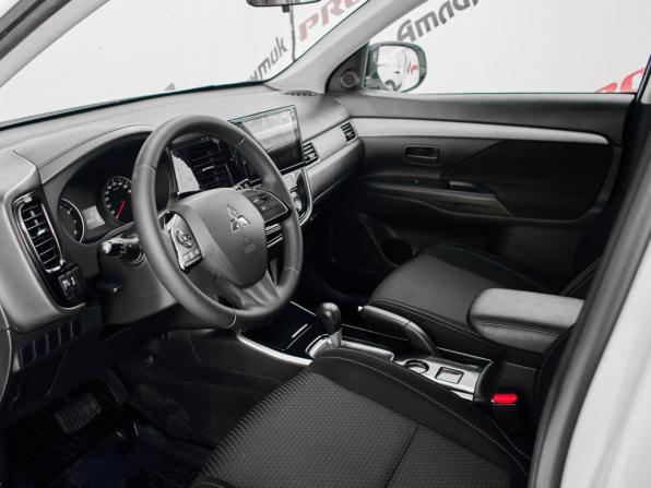 Mitsubishi Outlander III Рестайлинг 2 с пробегом 2018 года, цена 1 750 000 рублей, 85278 км, внедорожник, Автокод Объявления