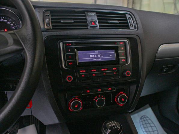 Volkswagen Jetta VI Рестайлинг с пробегом 2015 года, цена 1 100 000 рублей, 154137 км, седан, Автокод Объявления