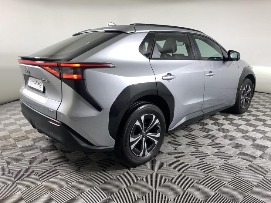 Toyota bZ4X I Москва  - изображение 5