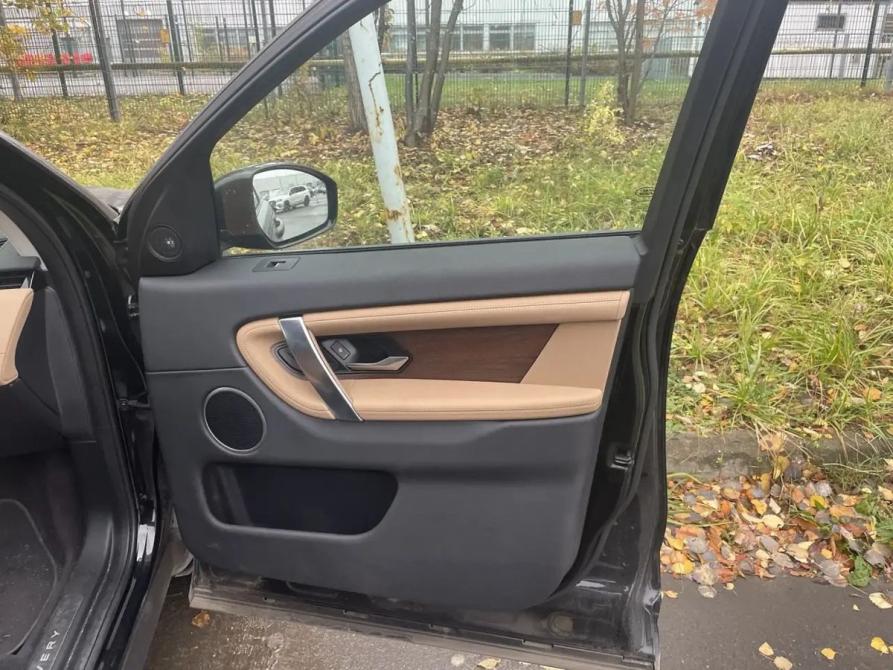 Land Rover Discovery Sport I Рестайлинг Москва  - изображение 3