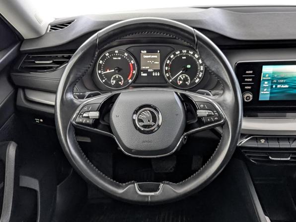 Skoda Octavia IV (A8) с пробегом 2021 года, цена 2 359 000 рублей, 69993 км, лифтбек, Автокод Объявления