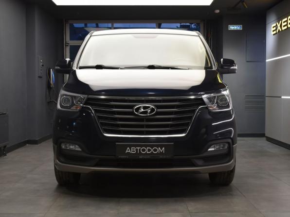 Hyundai H-1 II Рестайлинг 2 с пробегом 2019 года, цена 3 150 000 рублей, 114688 км, минивэн, Автокод Объявления