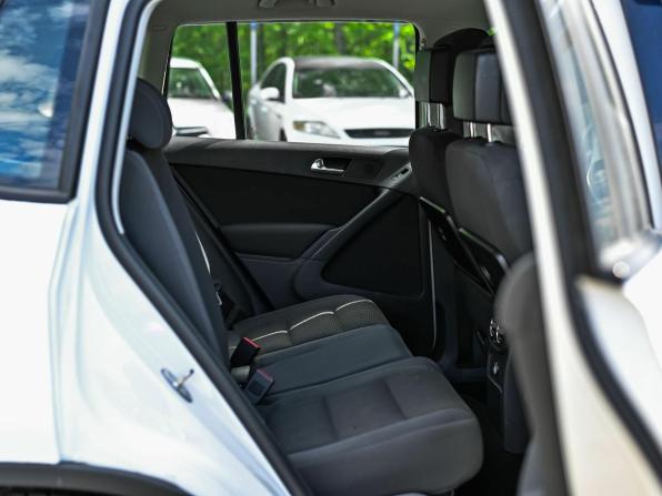 Volkswagen Tiguan I Рестайлинг с пробегом 2013 года, цена 1 048 000 рублей, 180045 км, внедорожник, Автокод Объявления