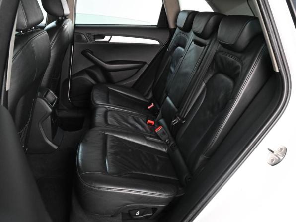 Audi Q5 I (8R) с пробегом 2010 года, цена 1 189 000 рублей, 205758 км, внедорожник, Автокод Объявления