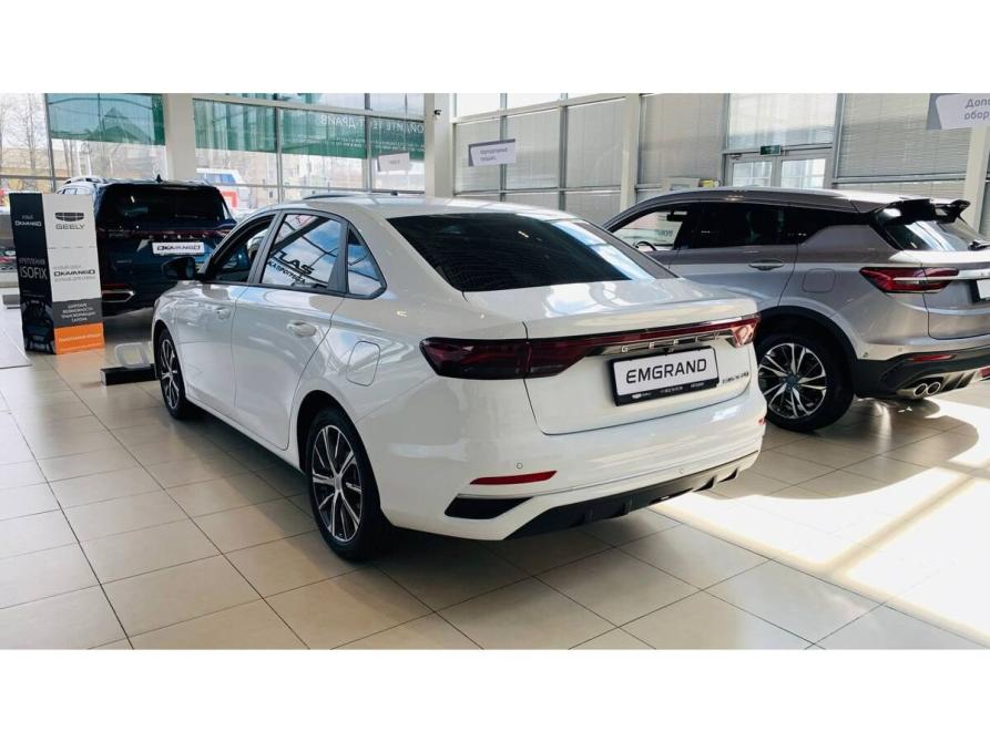 Geely Emgrand II Москва  - изображение 5