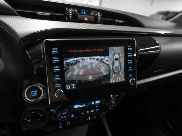 Toyota Hilux VIII Рестайлинг 2 с пробегом 2026 года, цена 7 750 000 рублей, 45 км, пикап, Автокод Объявления