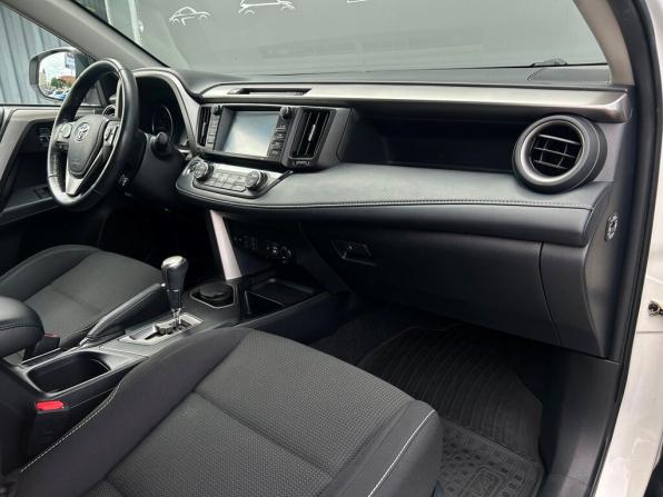 Toyota RAV4 IV (XA40) Рестайлинг с пробегом 2019 года, цена 2 589 400 рублей, 140800 км, внедорожник, Автокод Объявления