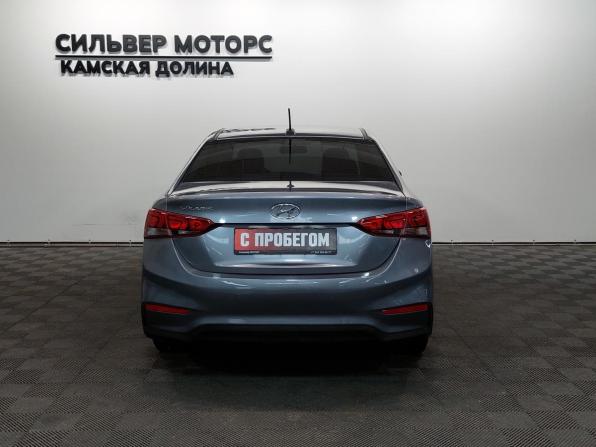 Hyundai Solaris II с пробегом 2018 года, цена 1 070 000 рублей, 124400 км, седан, Автокод Объявления