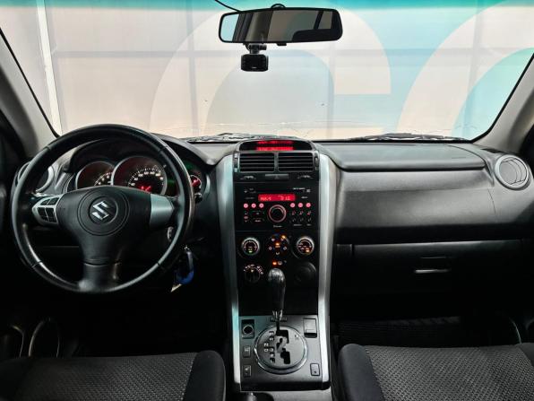 Suzuki Grand Vitara II с пробегом 2008 года, цена 650 000 рублей, 295698 км, внедорожник, Автокод Объявления