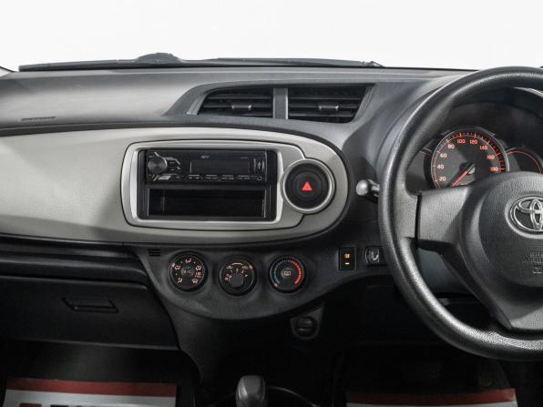 Toyota Vitz III (XP130) с пробегом 2013 года, цена 625 000 рублей, 178714 км, хэтчбек, Автокод Объявления