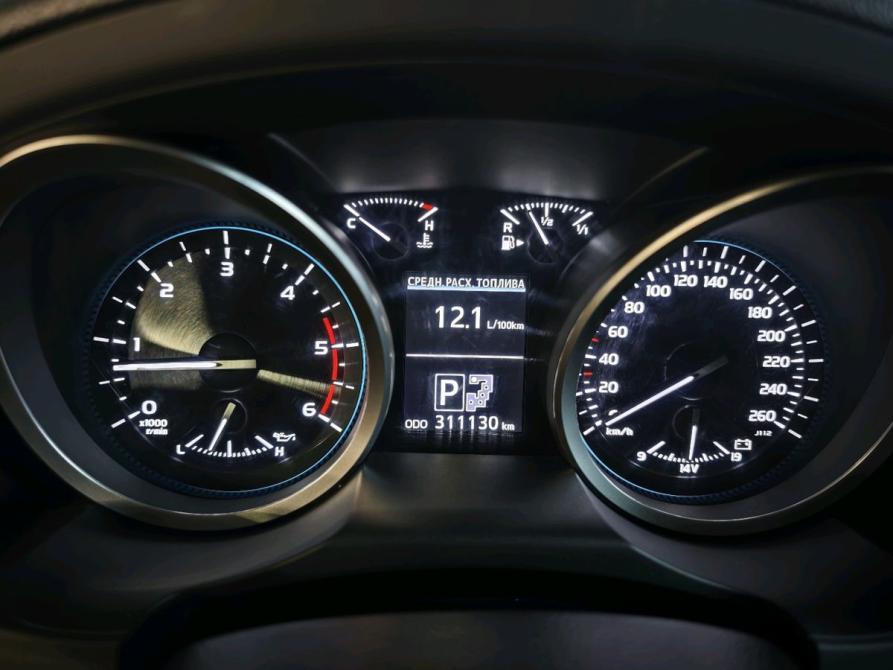 Toyota Land Cruiser 200 Series Рестайлинг 1 Тюмень  - изображение 16
