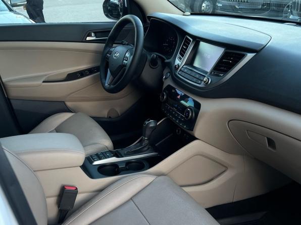 Hyundai Tucson III с пробегом 2015 года, цена 2 197 000 рублей, 99840 км, внедорожник, Автокод Объявления