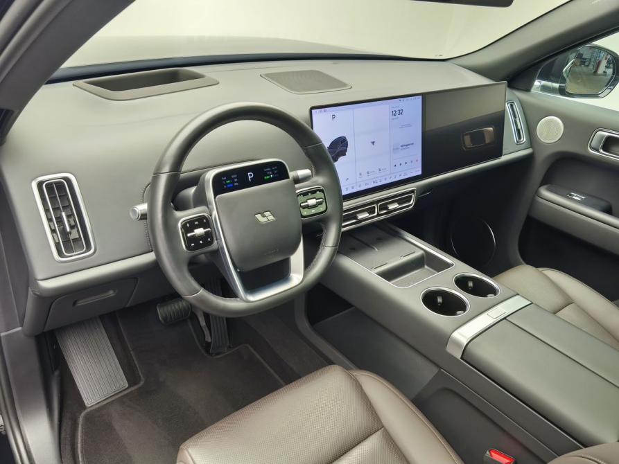 Li Auto (Lixiang) L9 I Москва  - изображение 9