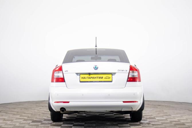 Skoda Octavia II (A5) Рестайлинг с пробегом 2012 года, цена 719 000 рублей, 333453 км, лифтбек, Автокод Объявления