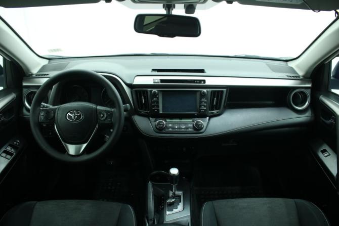 Toyota RAV4 IV (XA40) Рестайлинг с пробегом 2016 года, цена 2 597 000 рублей, 105969 км, внедорожник, Автокод Объявления