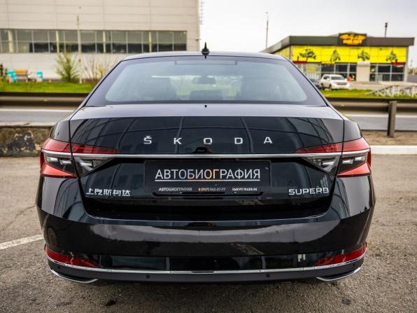 Skoda Superb III Рестайлинг с пробегом 2025 года, цена 3 358 000 рублей, 15 км, лифтбек, Автокод Объявления