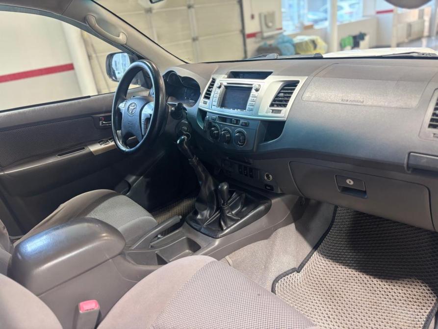 Toyota Hilux VII Челябинск  - изображение 21