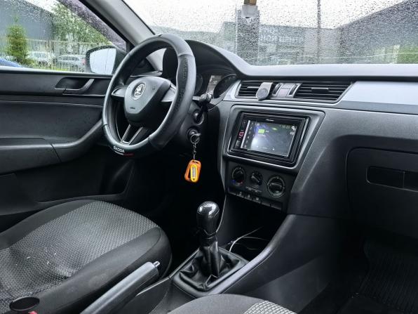 Skoda Rapid I с пробегом 2015 года, цена 780 000 рублей, 189673 км, лифтбек, Автокод Объявления