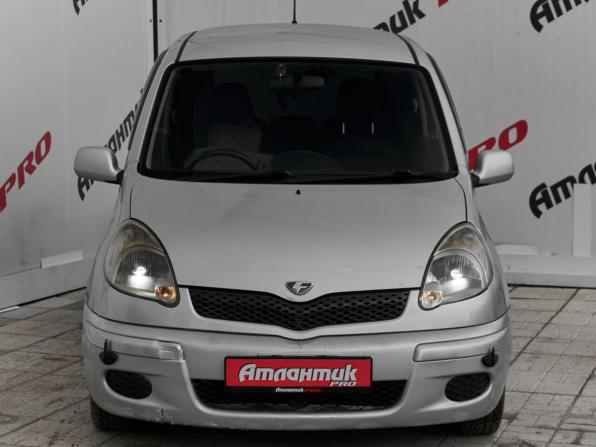 Toyota FunCargo с пробегом 2004 года, цена 395 000 рублей, 193609 км, минивэн, Автокод Объявления