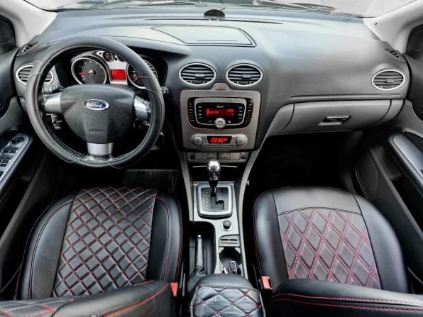 Ford Focus II Рестайлинг с пробегом 2010 года, цена 709 000 рублей, 144509 км, хэтчбек, Автокод Объявления