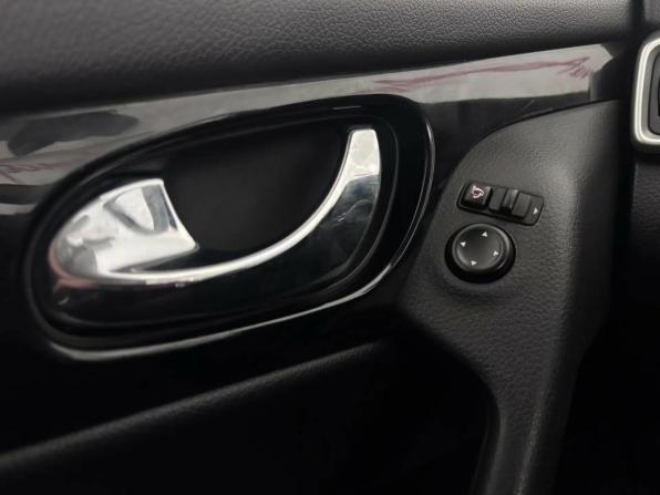 Nissan Qashqai II с пробегом 2018 года, цена 1 829 000 рублей, 98653 км, внедорожник, Автокод Объявления