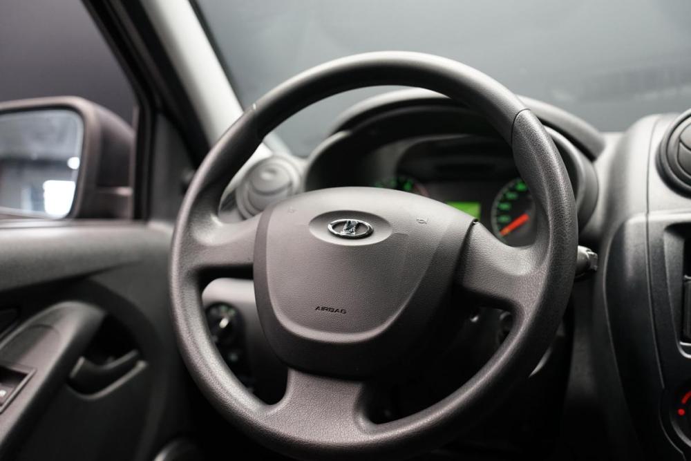 Lada (ВАЗ) Granta I Крым  - изображение 17