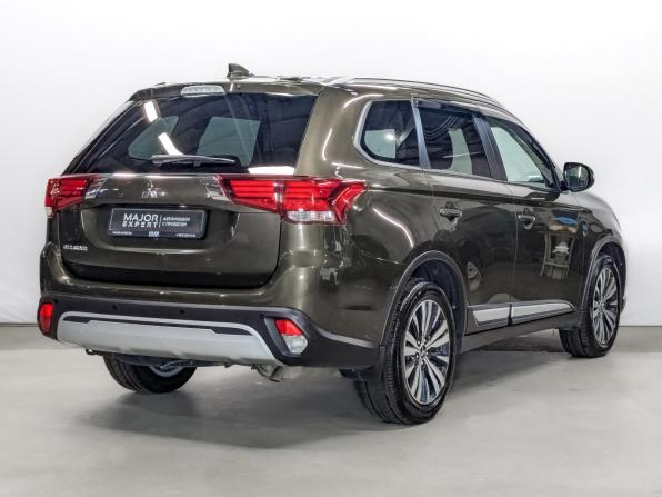 Mitsubishi Outlander III Рестайлинг 3 с пробегом 2020 года, цена 2 495 000 рублей, 100043 км, внедорожник, Автокод Объявления