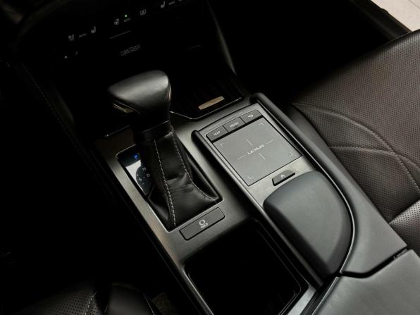 Lexus ES VII с пробегом 2020 года, цена 3 999 000 рублей, 137769 км, седан, Автокод Объявления