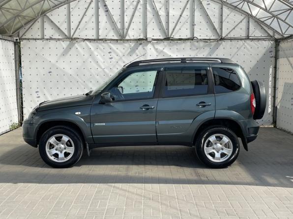 Chevrolet Niva I Рестайлинг с пробегом 2018 года, цена 900 000 рублей, 59866 км, внедорожник, Автокод Объявления