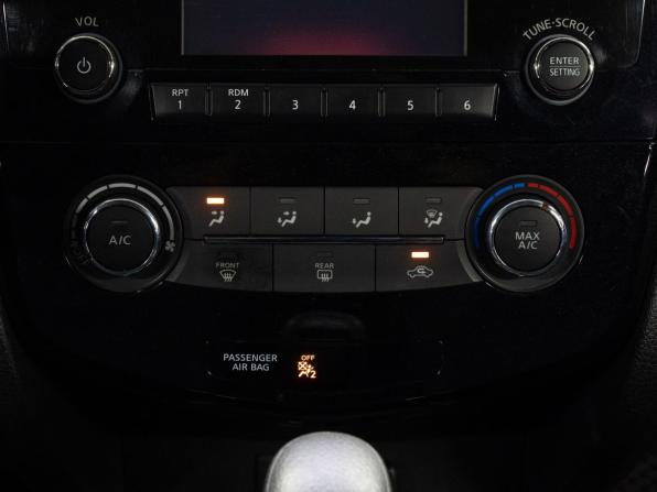 Nissan Rogue II Рестайлинг с пробегом 2016 года, цена 1 349 000 рублей, 191382 км, внедорожник, Автокод Объявления