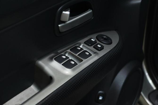 Kia Carens II (UN) с пробегом 2009 года, цена 630 000 рублей, 172048 км, минивэн, Автокод Объявления