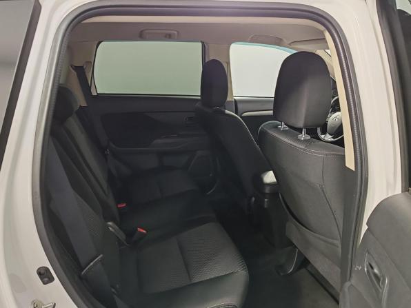 Mitsubishi Outlander III Рестайлинг 2 с пробегом 2017 года, цена 1 929 000 рублей, 154087 км, внедорожник, Автокод Объявления