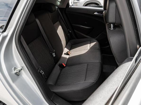 Opel Astra J Рестайлинг с пробегом 2013 года, цена 790 000 рублей, 215279 км, хэтчбек, Автокод Объявления