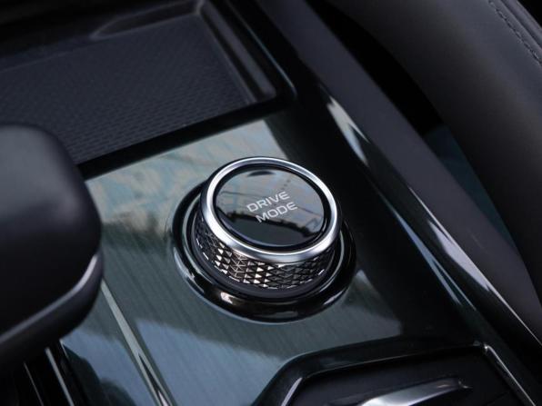 Geely Monjaro I с пробегом 2023 года, цена 3 420 000 рублей, 51836 км, внедорожник, Автокод Объявления